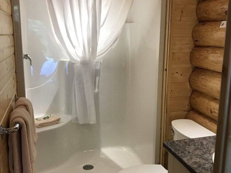 Motel Port Hardy Cabins