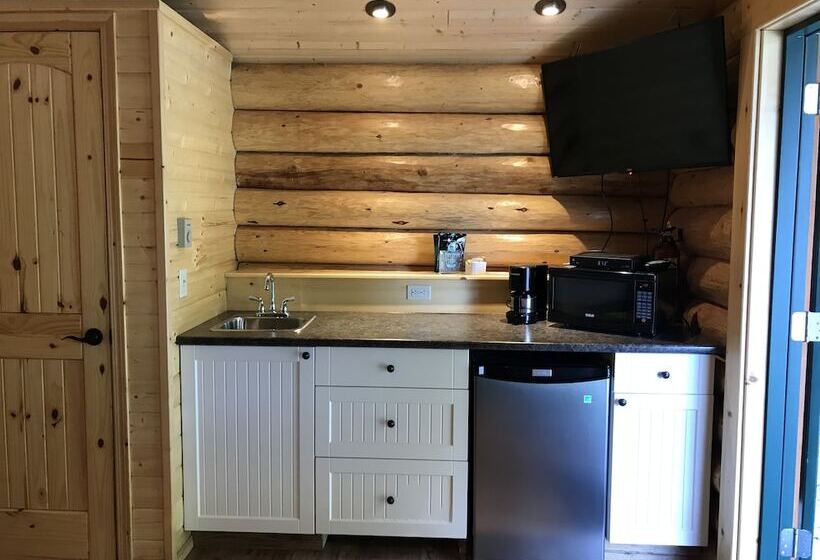 Motel Port Hardy Cabins