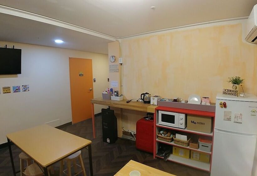 پانسیون 24 Guesthouse Seomyun