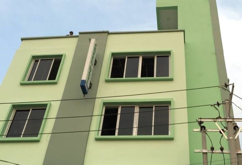 پانسیون Green Days Inn