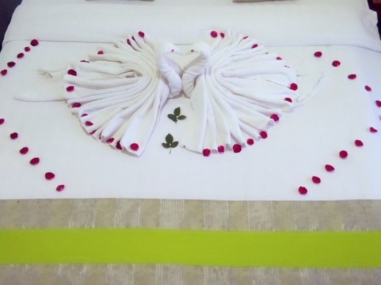 پانسیون Green Days Inn