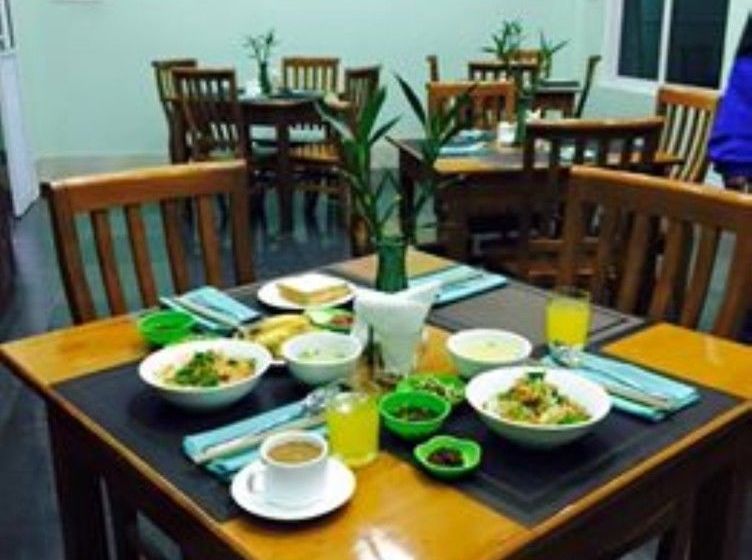 پانسیون Green Days Inn