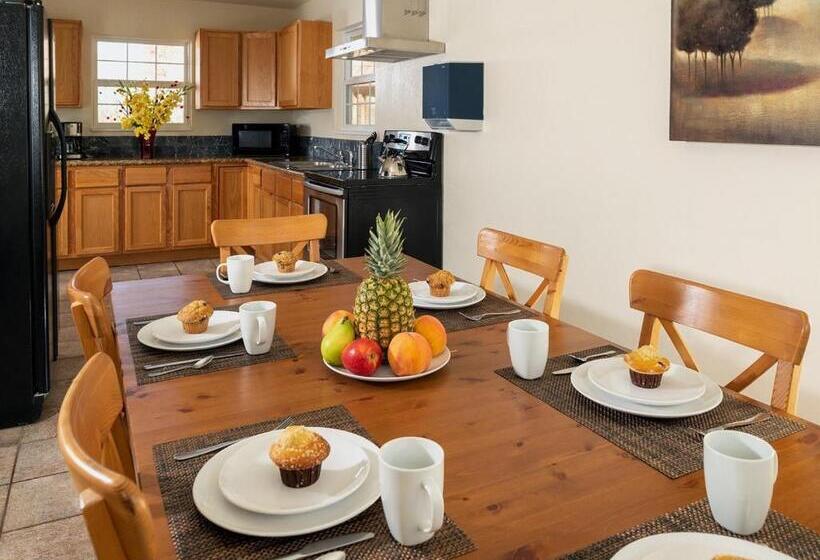 Pipestem Spa, Event Center And Mountain Chalets