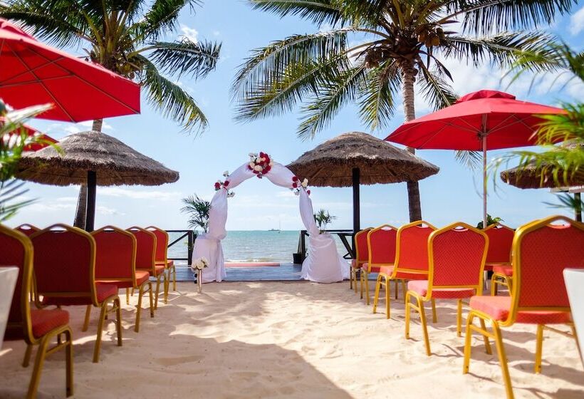 Ramada Suites By Wyndham Wailoaloa Beach Fiji