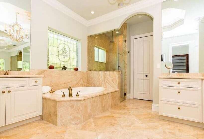 Salty Bungalow Marietta