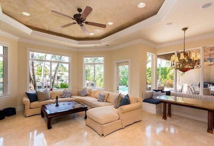 Salty Bungalow Marietta