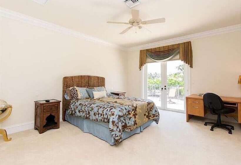 Salty Bungalow Marietta