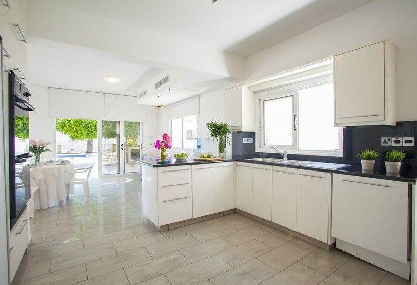 Sunset Beachfront Villa Meneou