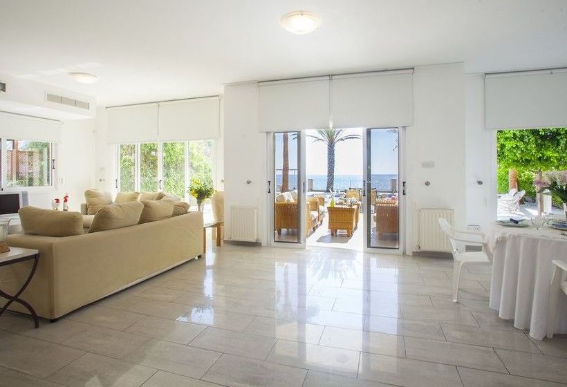 Sunset Beachfront Villa Meneou