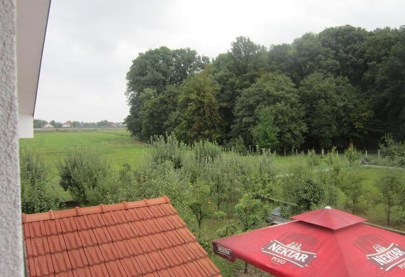 هاستل Pansion Laktaši