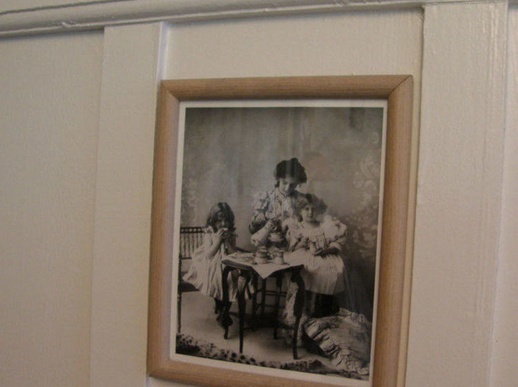 Volcano Teapot Cottage