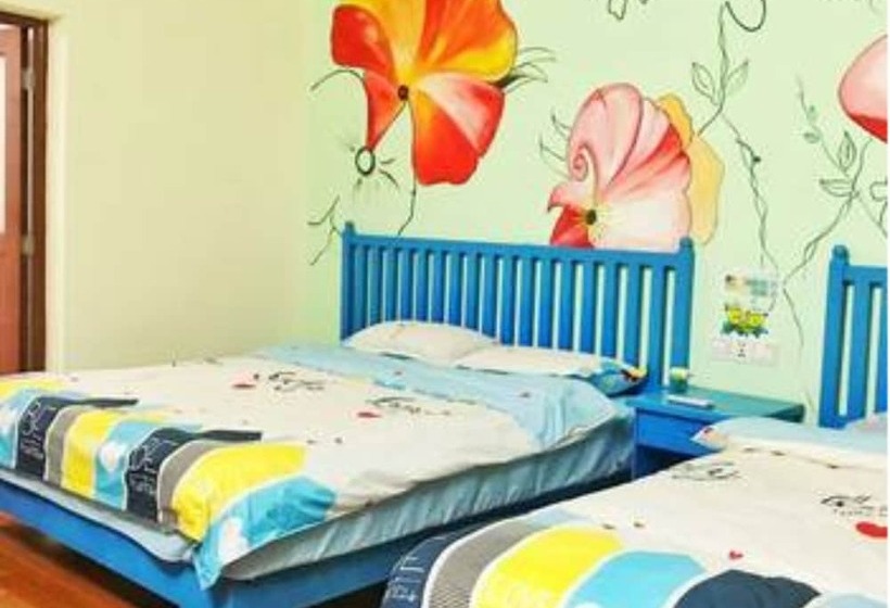 Yatou Bamboo House   Hostel