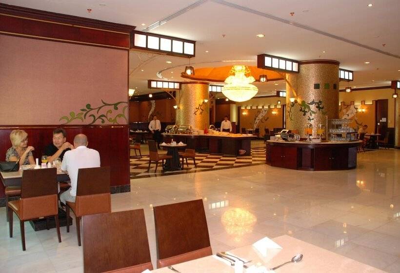 Al Bustan Tower Hotel Suites