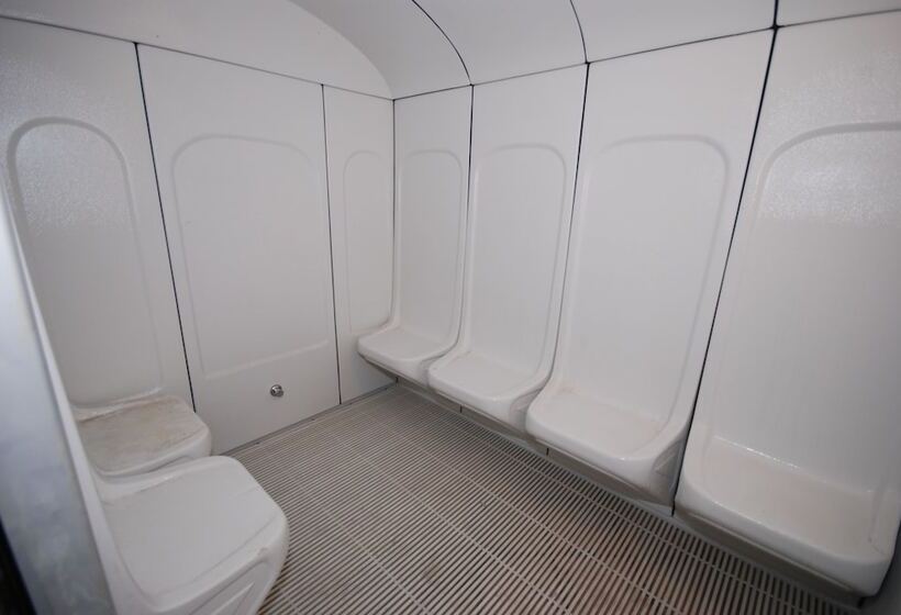 Al Bustan Tower Hotel Suites