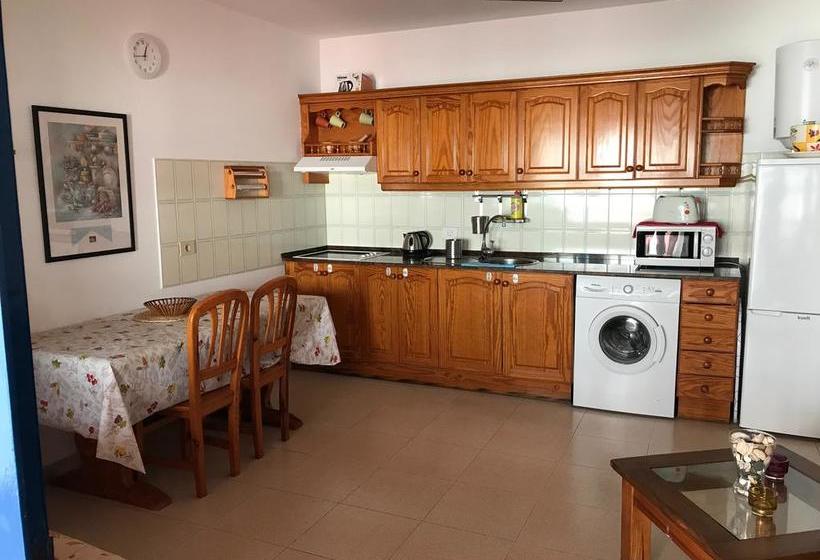 Red Star Surf Hostel