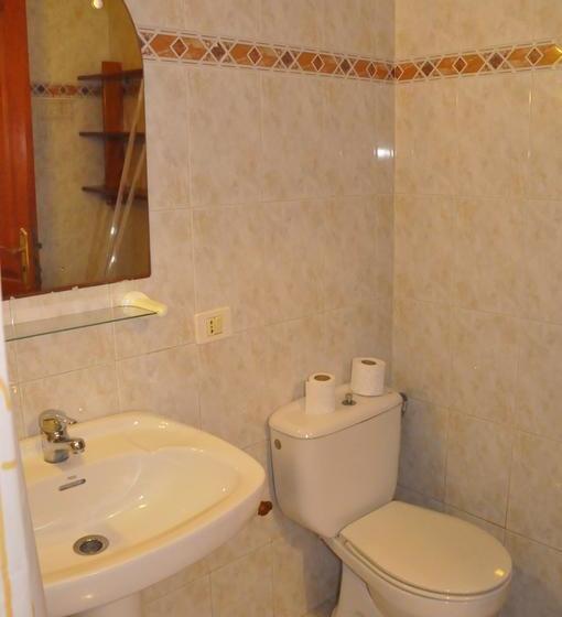 Red Star Surf Hostel