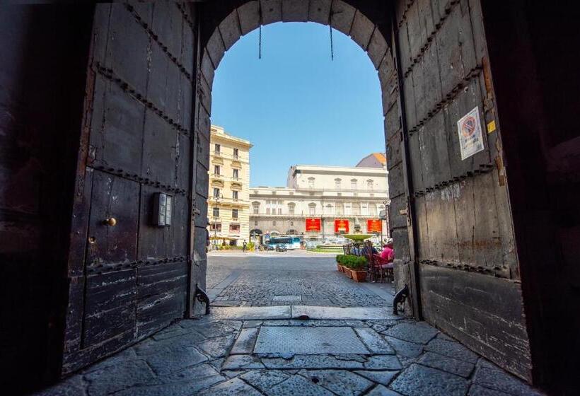 تختخواب و صبحانه Napoli Experience