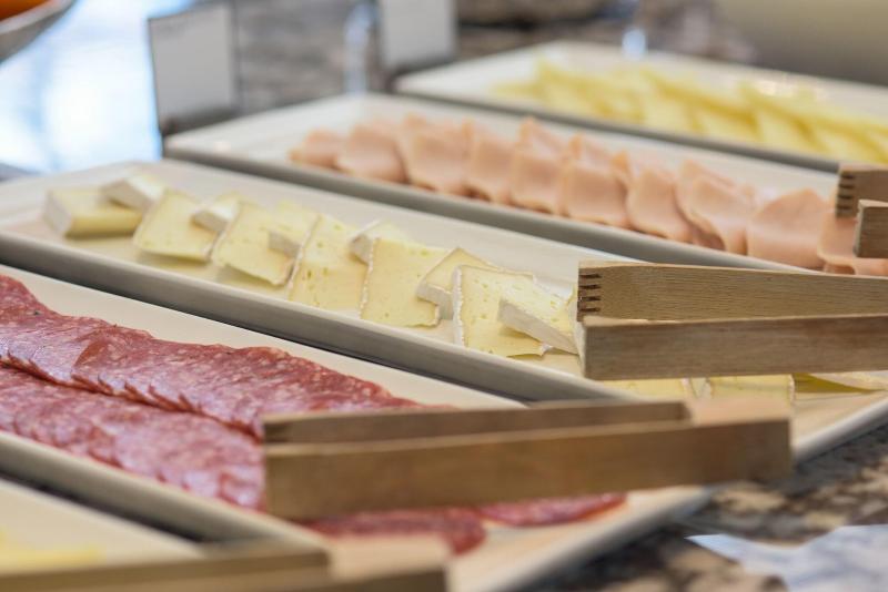 Ac Hotel By Marriott Boston Cleveland Circle