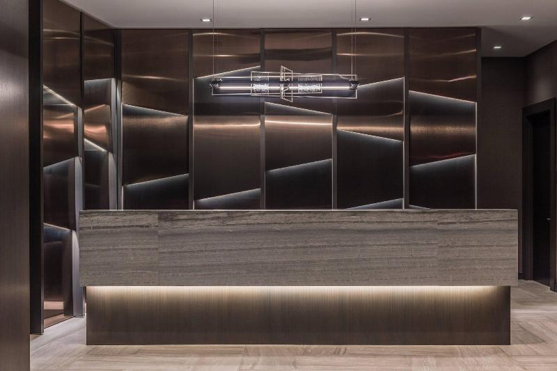 Ac Hotel By Marriott Boston Cleveland Circle