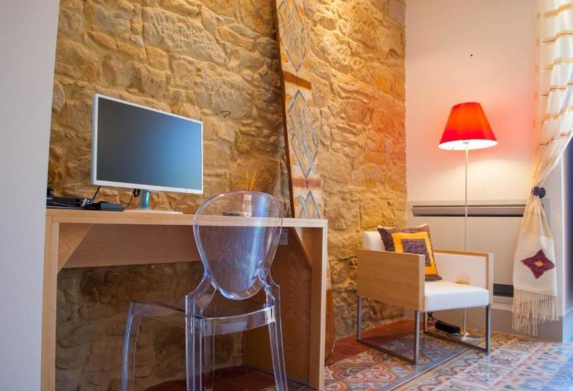 בית מלון כפרי Alimunera