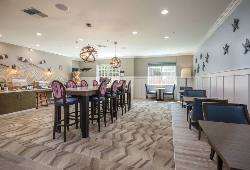 Aristocrat Hotel, Bw Signature Collection