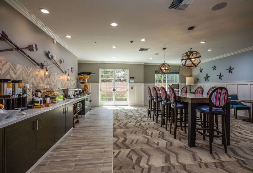 Aristocrat Hotel, Bw Signature Collection