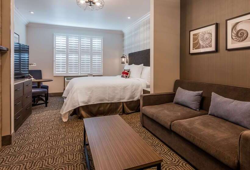 Aristocrat Hotel, Bw Signature Collection