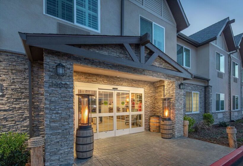 Aristocrat Hotel, Bw Signature Collection