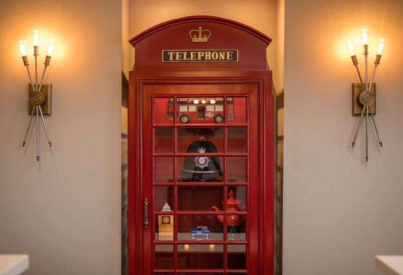 Aristocrat Hotel, Bw Signature Collection