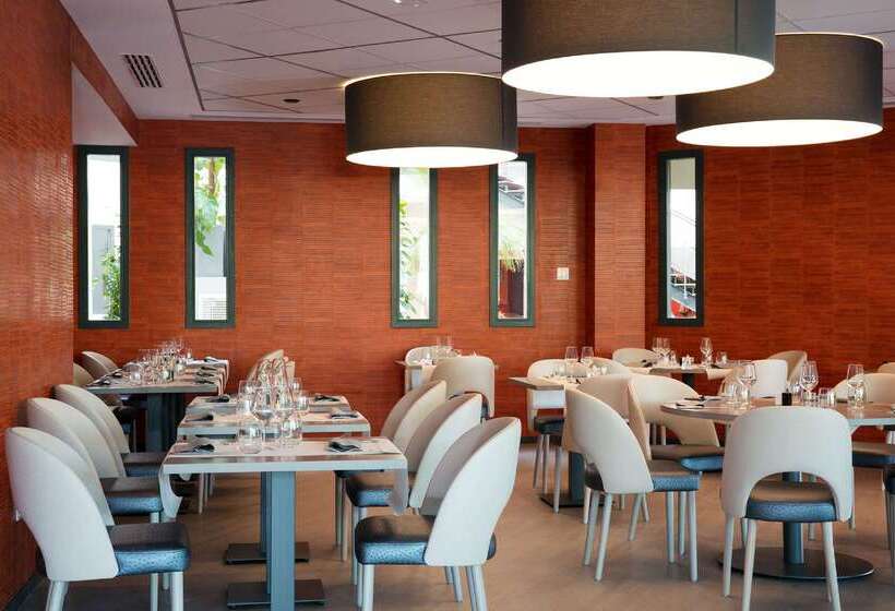 בית מלון כפרי Best Western Plus Hôtel Escapade Senlis