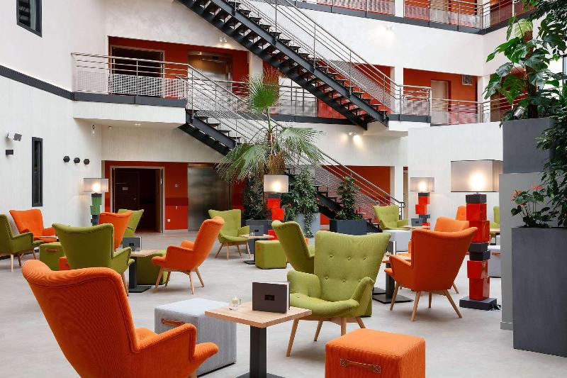 هتل Best Western Plus Hôtel Escapade Senlis