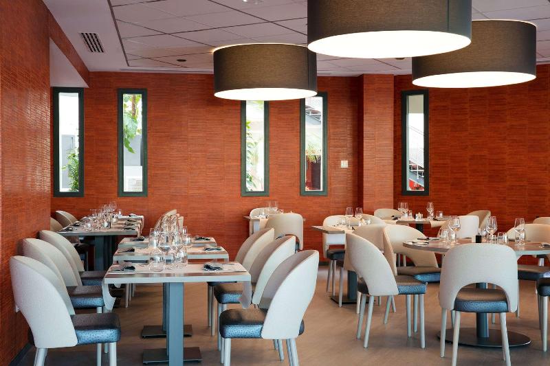 בית מלון כפרי Best Western Plus Hôtel Escapade Senlis