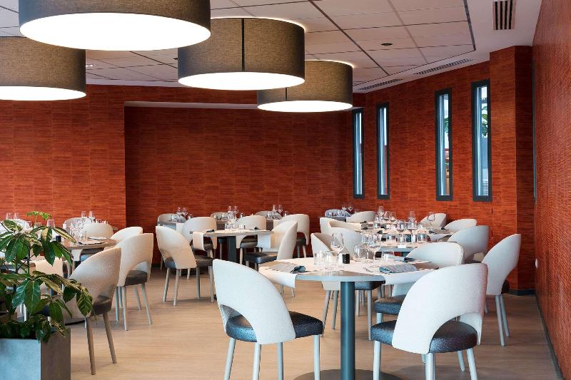 בית מלון כפרי Best Western Plus Hôtel Escapade Senlis