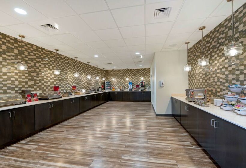 Best Western Plus Centralia Hotel & Suites