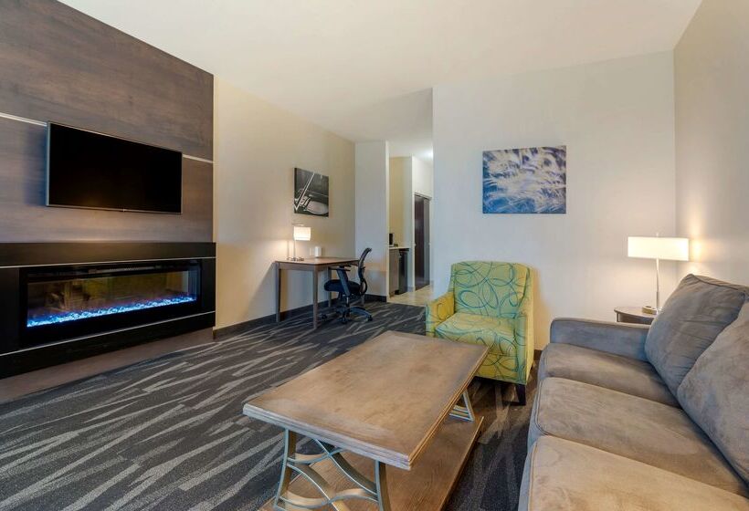 Best Western Plus Centralia Hotel & Suites