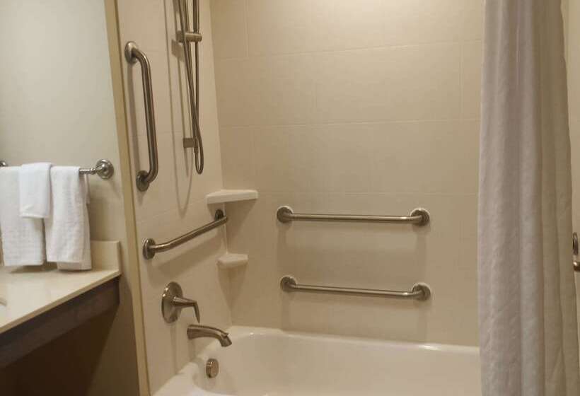 Best Western Plus Centralia Hotel & Suites