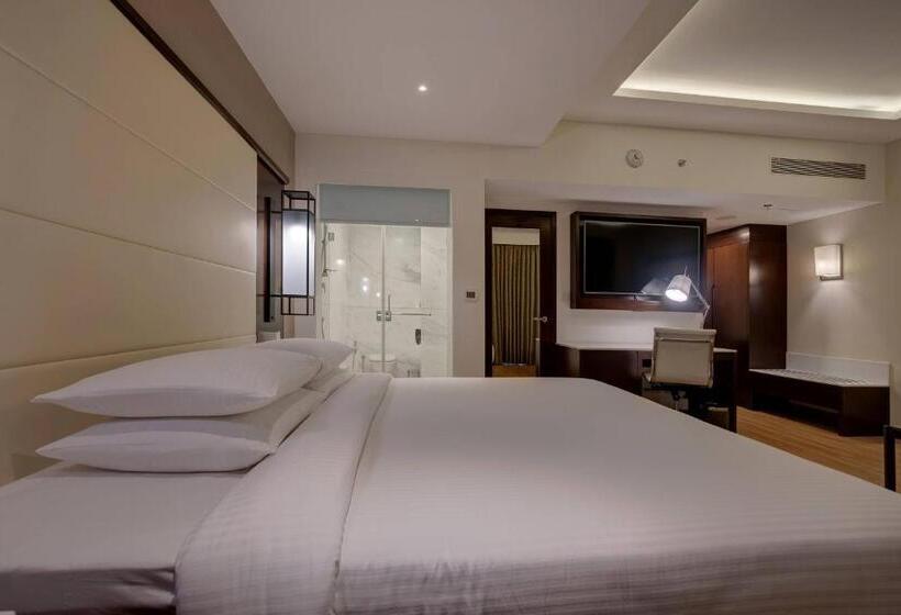 호텔 Courtyard By Marriott Surat