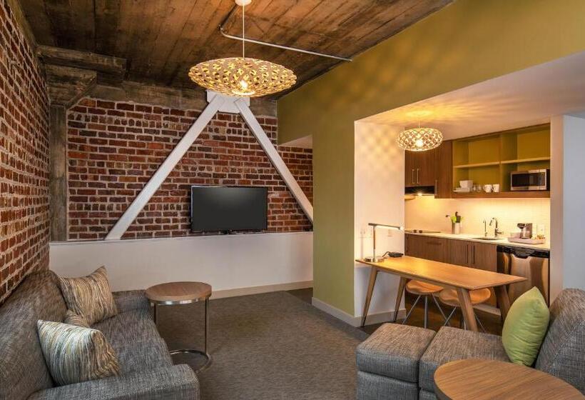 هتل Element Moline