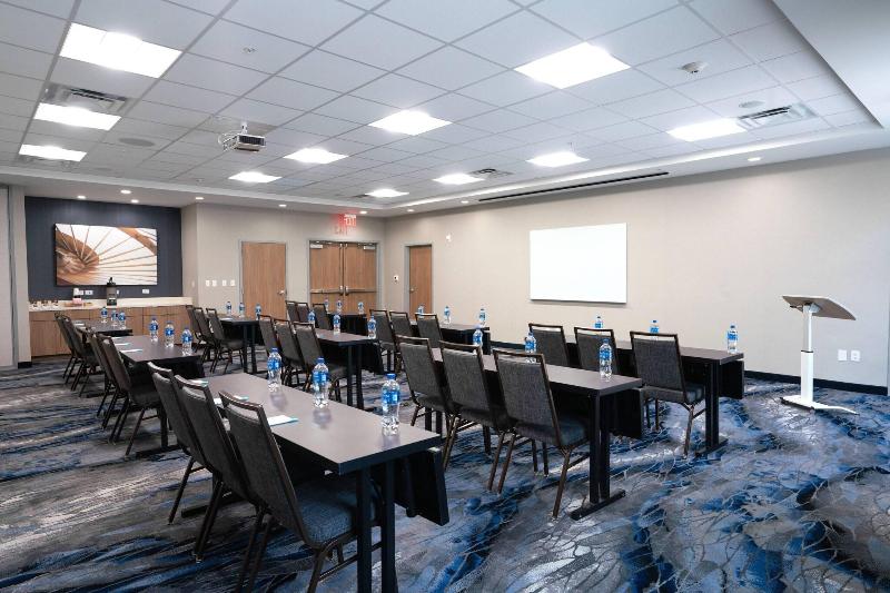 فندق Fairfield Inn & Suites By Marriott Gainesville I 75
