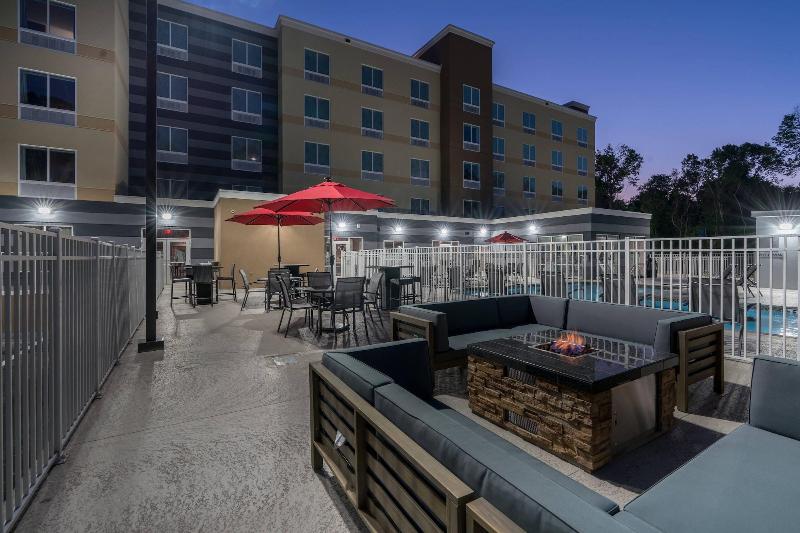 فندق Fairfield Inn & Suites By Marriott Gainesville I 75