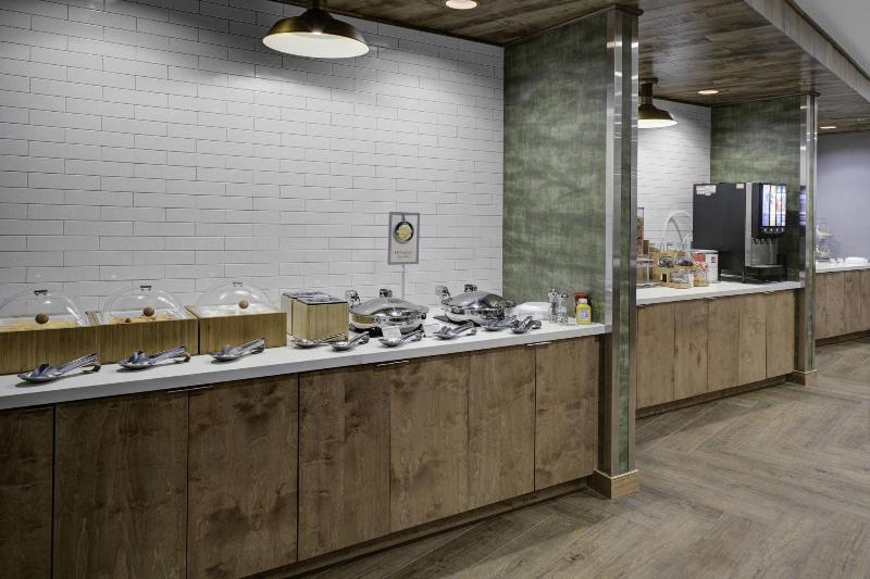 فندق Fairfield Inn & Suites By Marriott Roanoke Salem