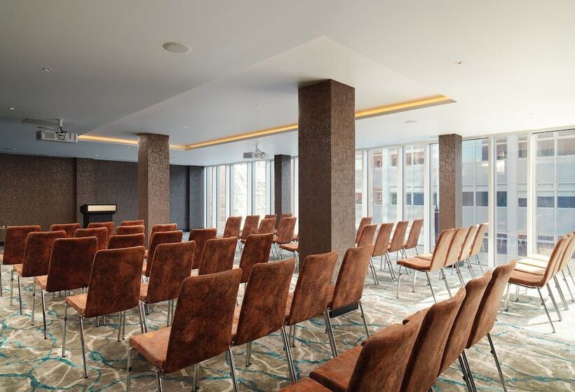 Grand Central Hotel Belfast