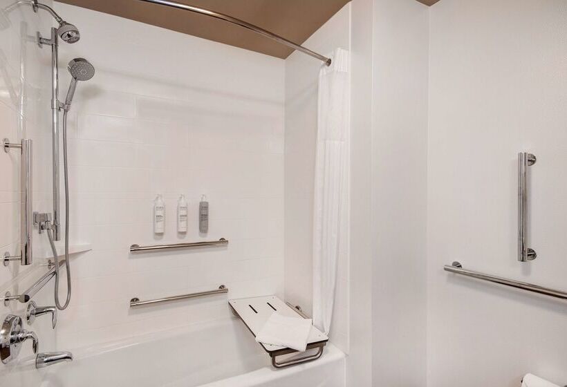 فندق Hampton Inn Livonia Detroit