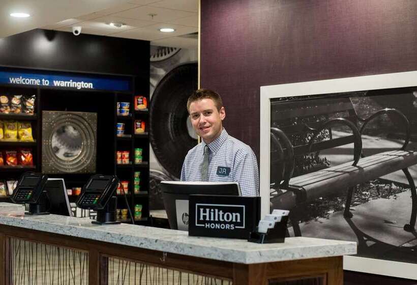 هتل Hampton Inn & Suites By Hilton Warrington Horsham