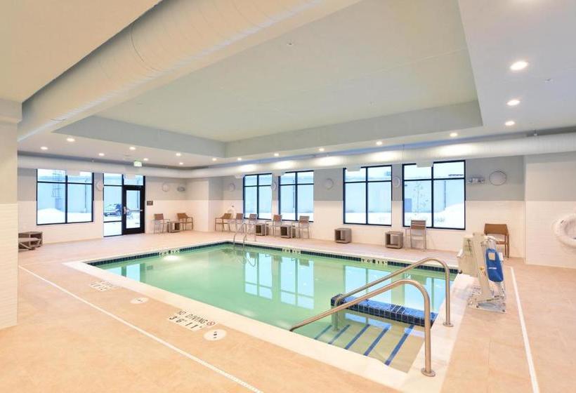 فندق Hampton Inn & Suites Menomonie Uw Stout