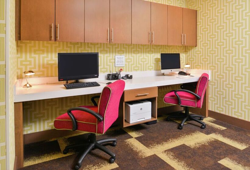 Отель Hampton Inn & Suites St. Paul Oakdale/woodbury