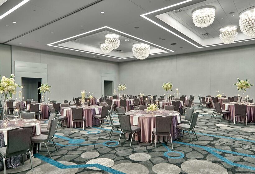 호텔 Hilton Des Moines Downtown