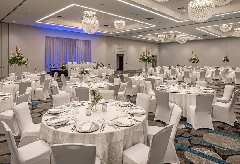 호텔 Hilton Des Moines Downtown