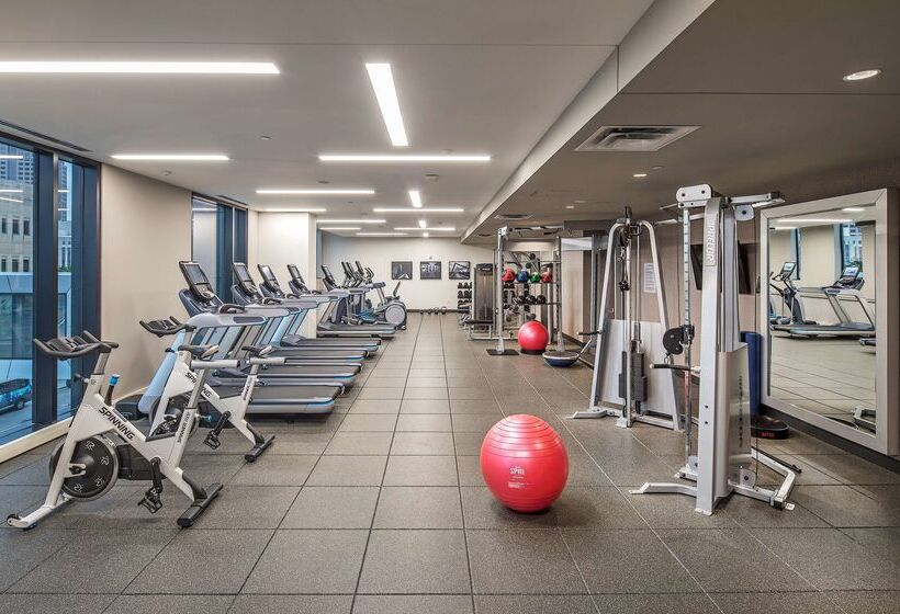 호텔 Hilton Des Moines Downtown