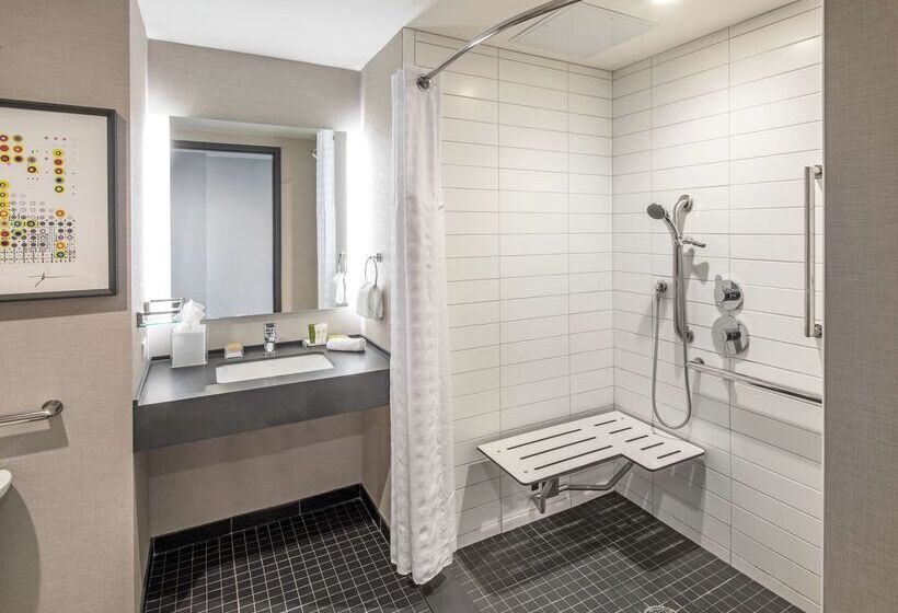 호텔 Hilton Des Moines Downtown